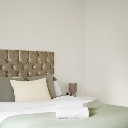 Paddington - 2Br With Balcony - Cityapartmentstay London Ngoại thất bức ảnh