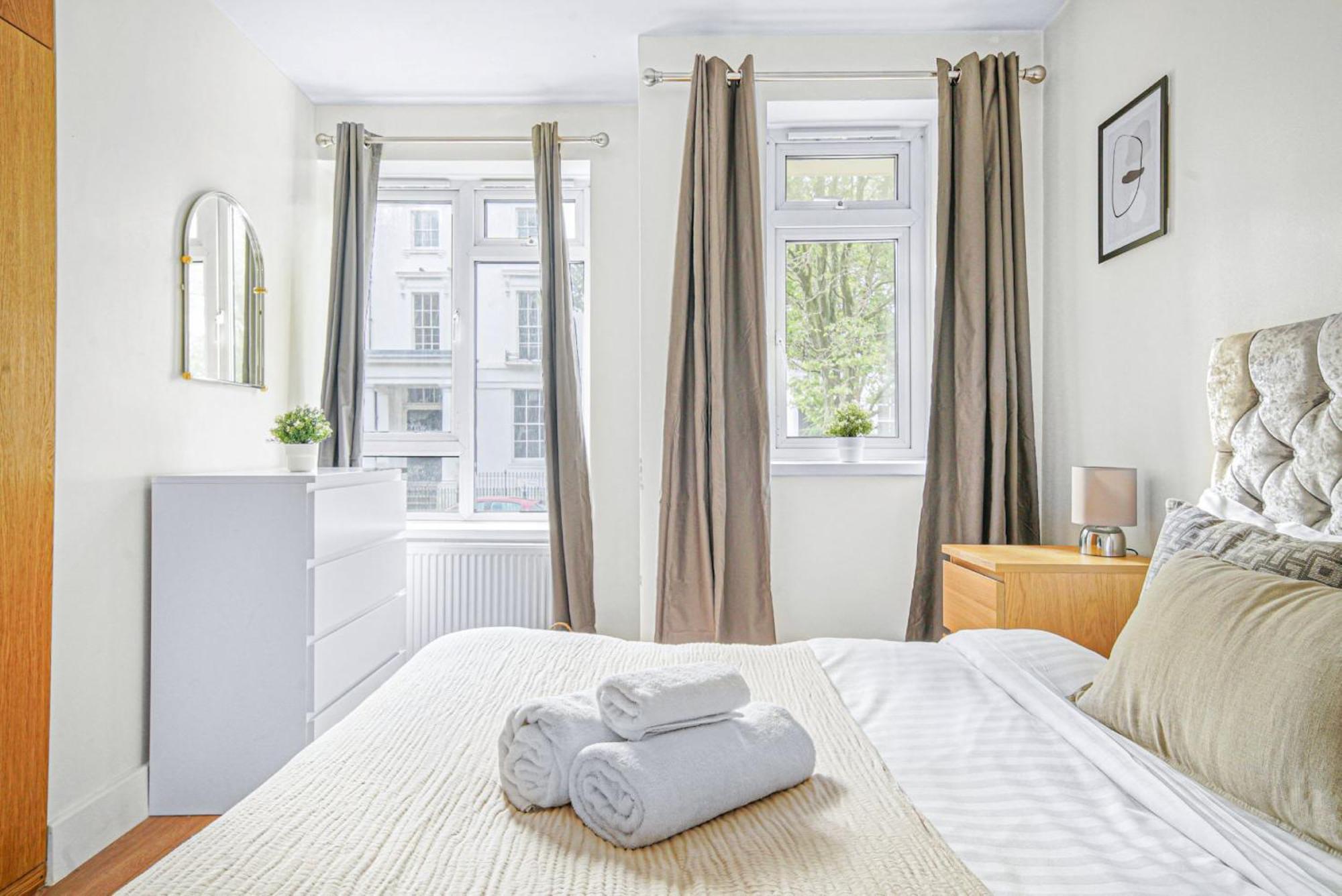 Paddington - 2Br With Balcony - Cityapartmentstay London Ngoại thất bức ảnh