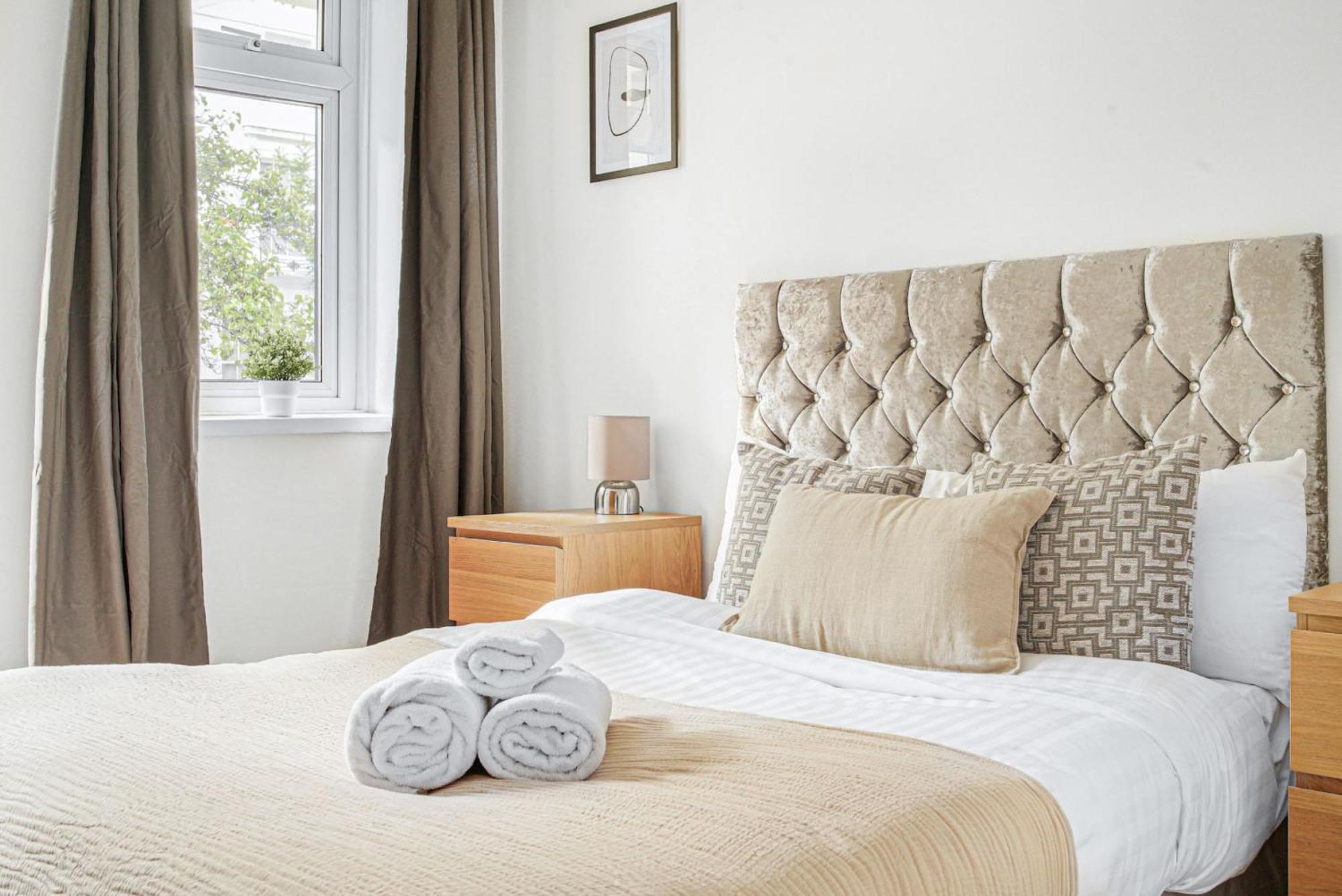 Paddington - 2Br With Balcony - Cityapartmentstay London Ngoại thất bức ảnh
